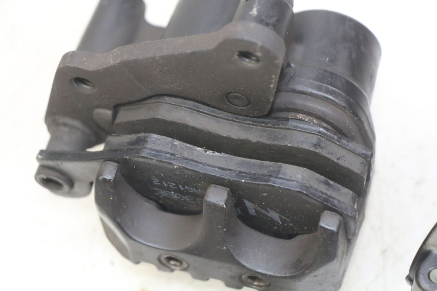 photo de FRONT BRAKE CALIPER PIAGGIO XEVO - X EVO 125 (2007 - 2016)