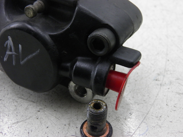 photo de FRONT BRAKE CALIPER PIAGGIO ZIP 4T 50 (2006 - 2017)