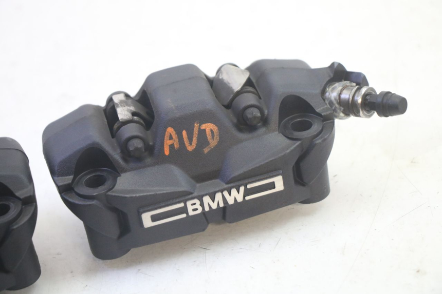photo de FRONT BRAKE CALIPER BMW R GS 1250 (2021 - 2024) - Zoom on usage condition