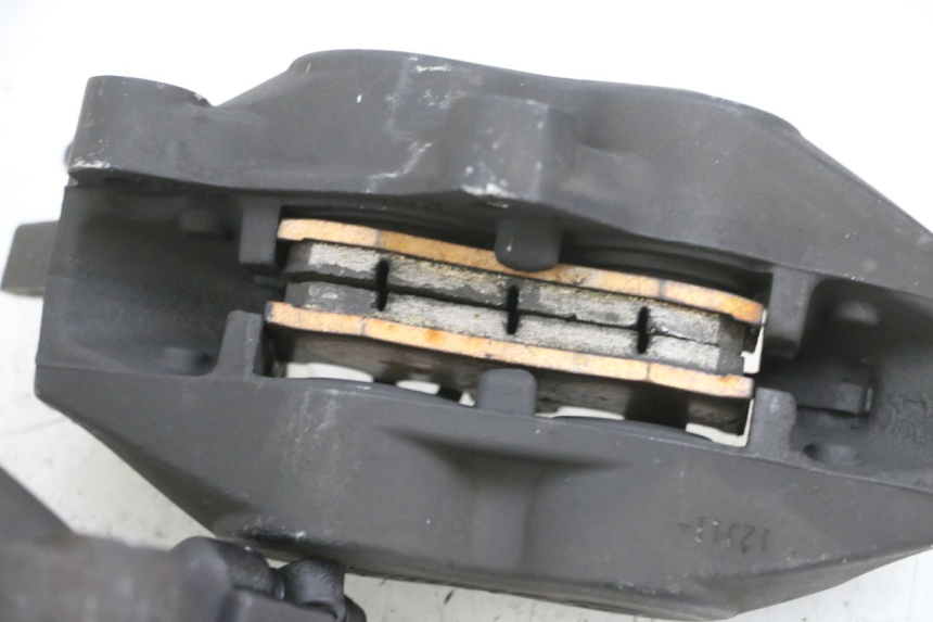 photo de FRONT BRAKE CALIPER BMW R RT ABS 1200 (2010 - 2014) - Zoom on usage condition