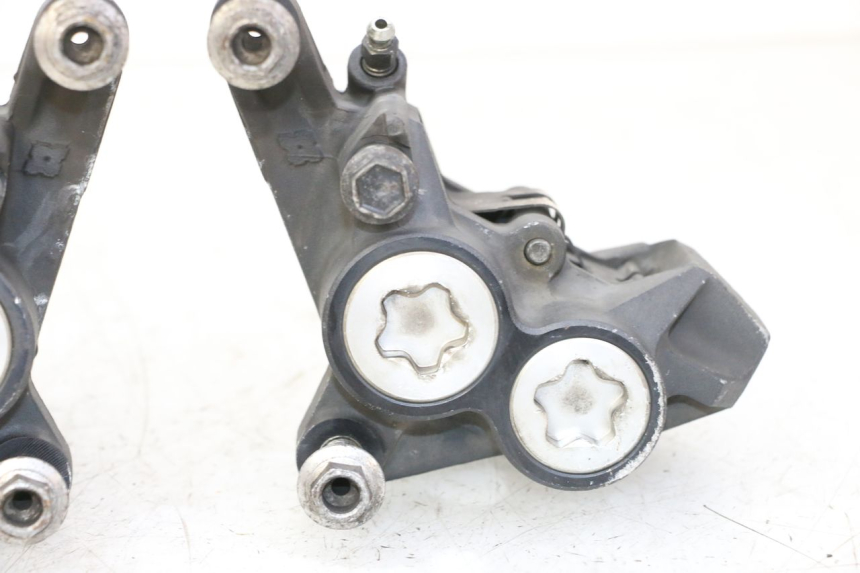 photo de FRONT BRAKE CALIPER YAMAHA TDM ABS 900 (2002 - 2014)