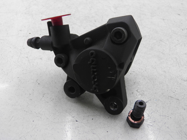 photo de FRONT BRAKE CALIPER YAMAHA BW'S 50 (2004 - 2017)