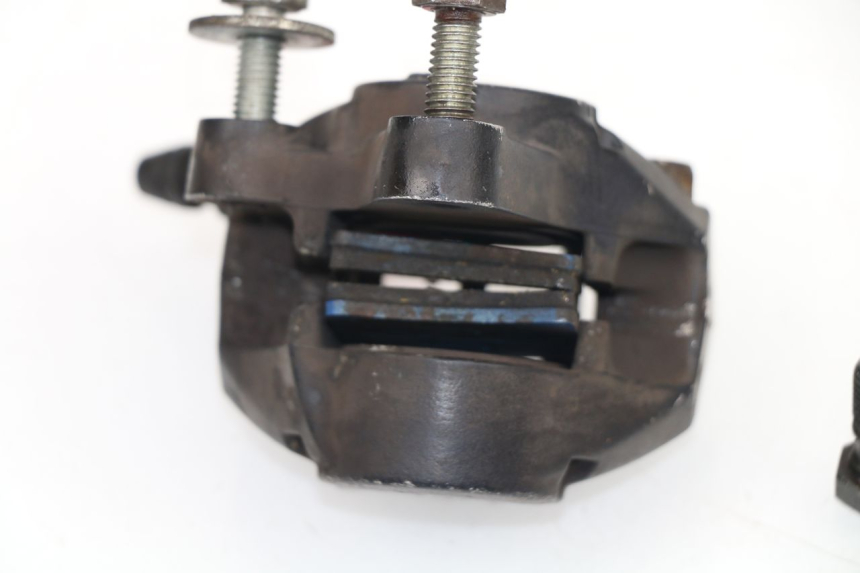 photo de FRONT BRAKE CALIPER YAMAHA BW'S NAKED 50 (2008 - 2019)