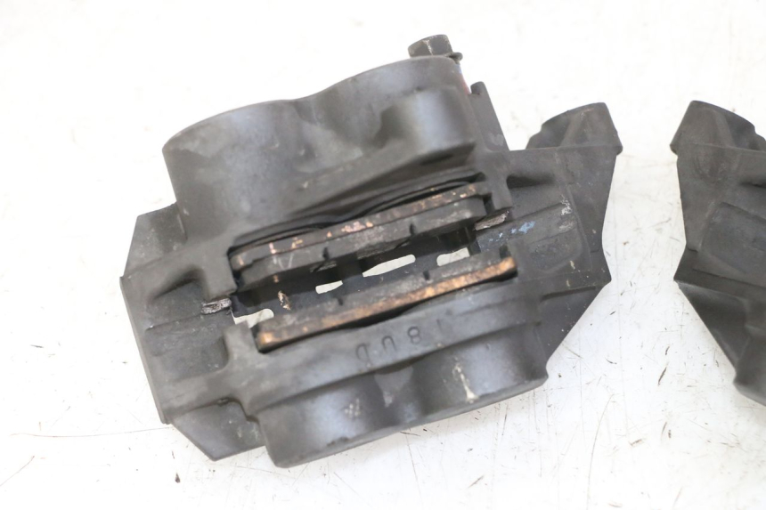 photo de FRONT BRAKE CALIPER YAMAHA FZS FAZER 600 (2001 - 2003)