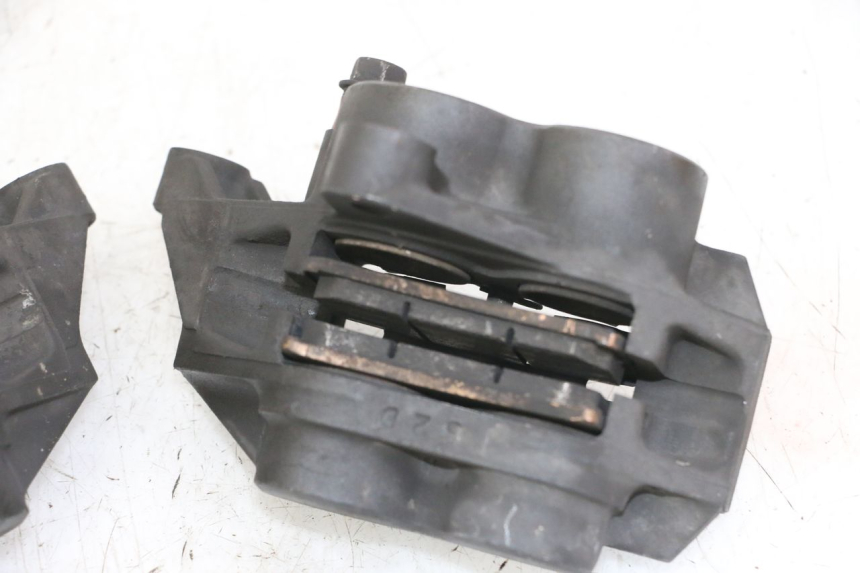 photo de FRONT BRAKE CALIPER YAMAHA FZS FAZER 600 (2001 - 2003)