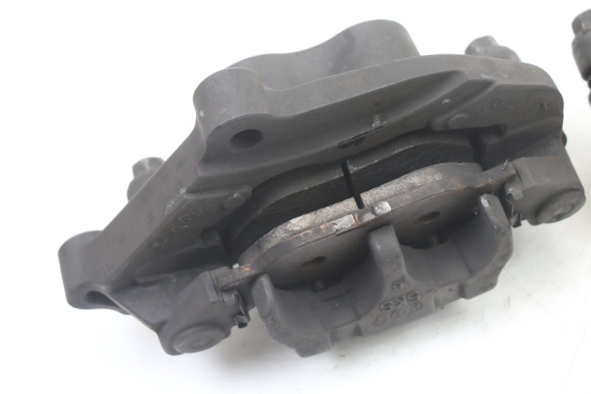 photo de FRONT BRAKE CALIPER YAMAHA XJ6 600 (2008 - 2016)