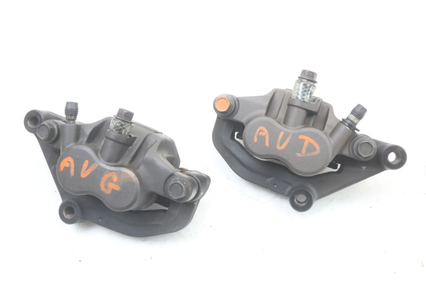 photo de FRONT BRAKE CALIPER YAMAHA XJ6 ABS 600 (2008 - 2016)