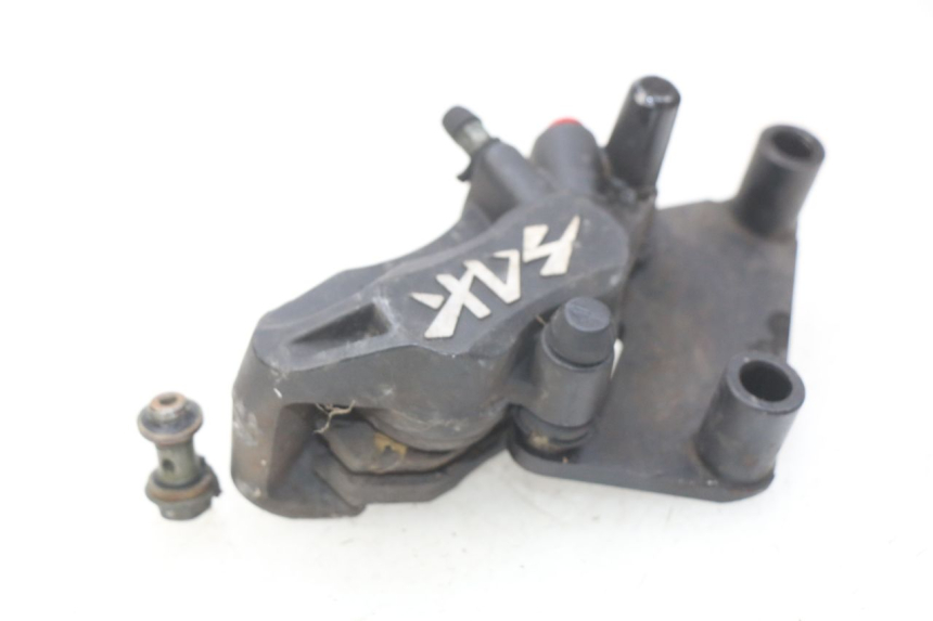 photo de FRONT BRAKE CALIPER YAMASAKI YM T 125 (2015 - 2020)