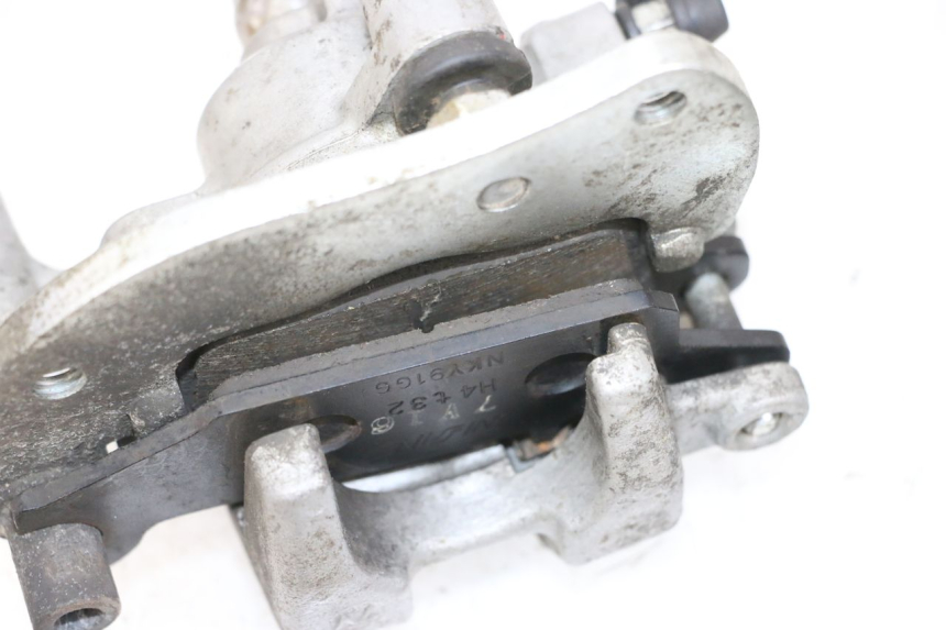photo de FRONT BRAKE CALIPER YAMAHA YFM R RAPTOR 250 (2008 - 2014) - Alternative perspective