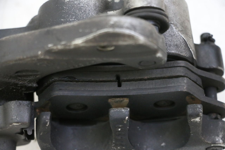 photo de FRONT BRAKE CALIPER YAMAHA YP MAJESTY 125 (2002 - 2006)