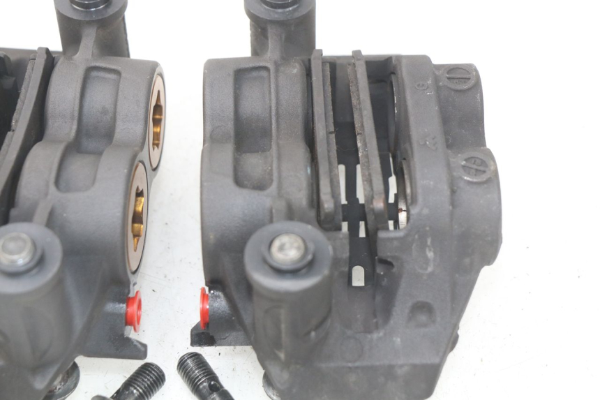 photo de FRONT BRAKE CALIPER YAMAHA YP T-MAX TMAX 530 (2017 - 2020)