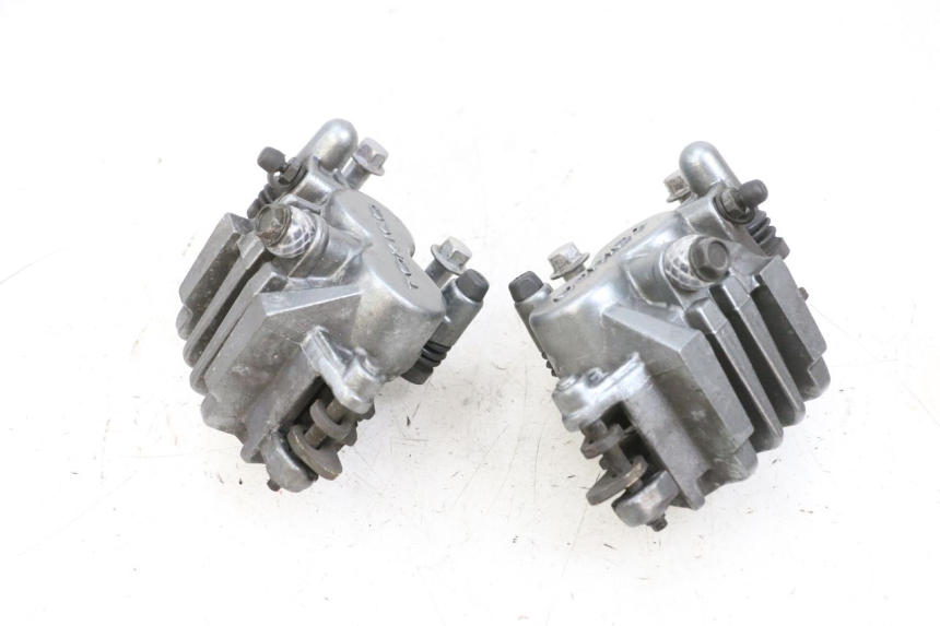 photo de FRONT BRAKE CALIPER KAWASAKI ZR 7 750 (1999 - 2001) - Fixing points details