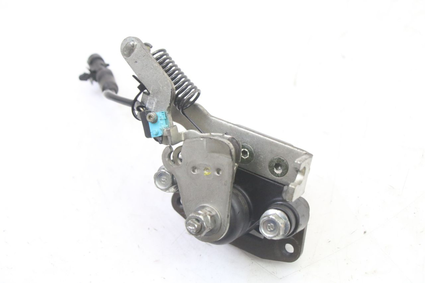 photo de BRAKE CALIPER ROLL LOCK PIAGGIO MP3 500 (2011 - 2015)