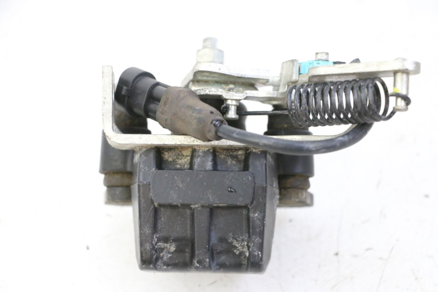 photo de BRAKE CALIPER ROLL LOCK PIAGGIO MP3 500 (2014 - 2016)