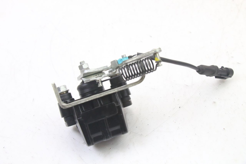 photo de BRAKE CALIPER ROLL LOCK PIAGGIO MP3 500 (2014 - 2016)