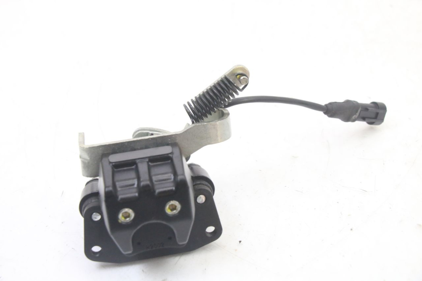 photo de BRAKE CALIPER ROLL LOCK PIAGGIO MP3 500 (2014 - 2016)