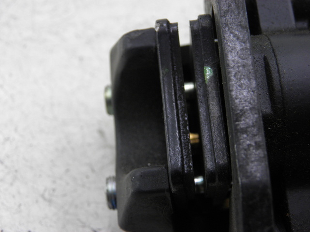 photo de BRAKE CALIPER ROLL LOCK PIAGGIO MP3 500 (2011 - 2015)