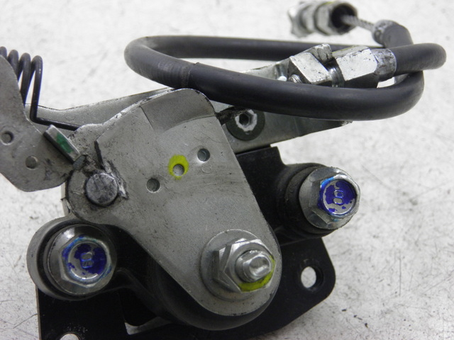 photo de BRAKE CALIPER ROLL LOCK PIAGGIO MP3 500 (2011 - 2015)