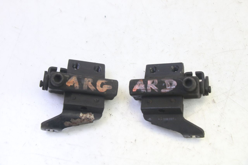 photo de PARKING CALIPER QUADRO 4 4D 350 (2015 - 2018)