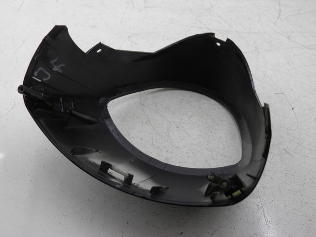 photo de FRONT FAIRING BENZHOU YY50QT31 VINTAGE 50 (2009 - 2012)