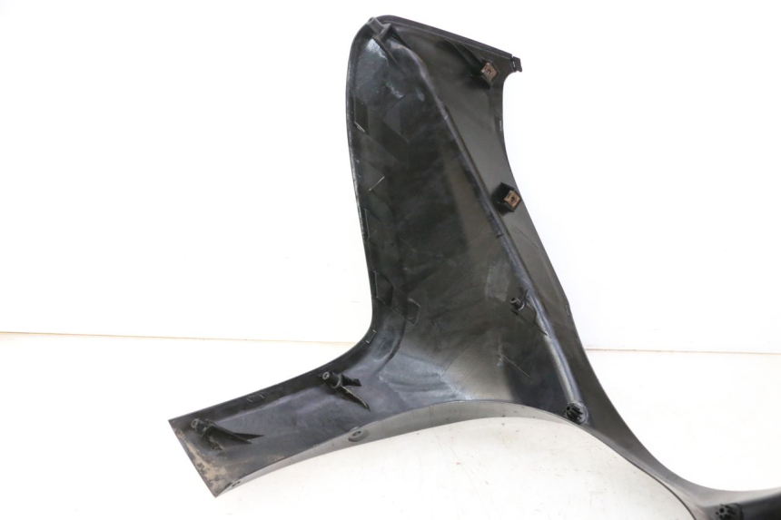 photo de FRONT FAIRING SUZUKI BURGMAN 125 (2007 - 2014)
