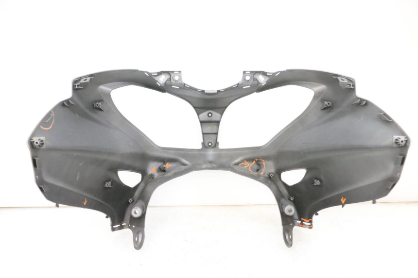 photo de FRONT FAIRING SUZUKI BURGMAN 650 (2013 - 2020)