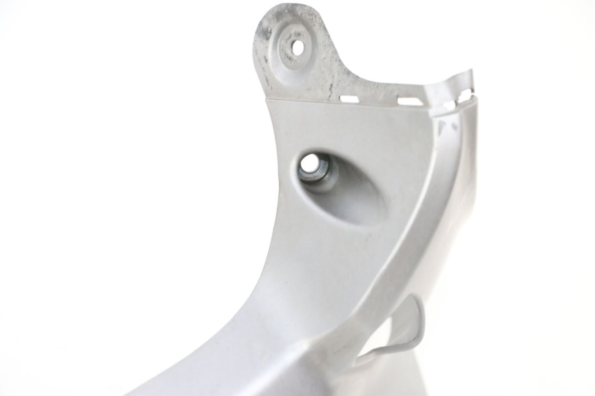 photo de FRONT FAIRING SUZUKI BURGMAN 650 (2013 - 2020)