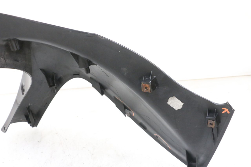 photo de FRONT FAIRING SUZUKI BURGMAN 125 (2007 - 2014) - Distinctive features