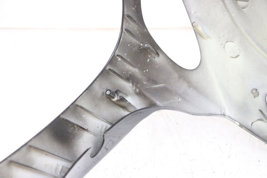 photo de FRONT FAIRING LONGJIA DIGITA 4T 50 (2019 - 2022) - Zoom on usage condition