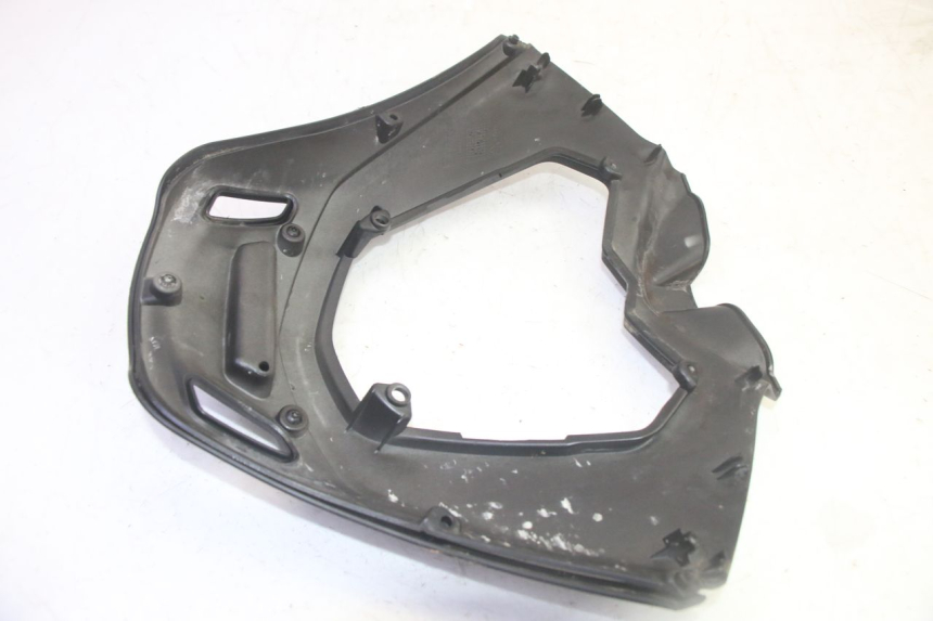 photo de LOWER FRONT FAIRING  PIAGGIO MP3 HPE 350 (2018 - 2020) - Surface and material condition