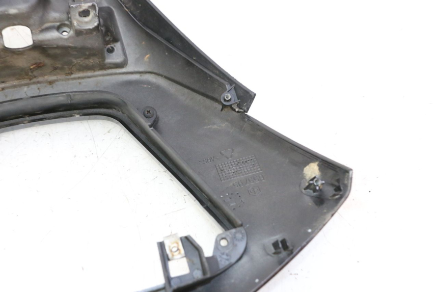 photo de LOWER FRONT FAIRING  PIAGGIO MP3 LT 300 (2010 - 2016) - Technical close-up