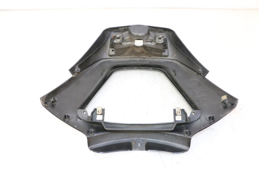 photo de LOWER FRONT FAIRING  PIAGGIO MP3 LT 300 (2010 - 2016) - Fixing points details