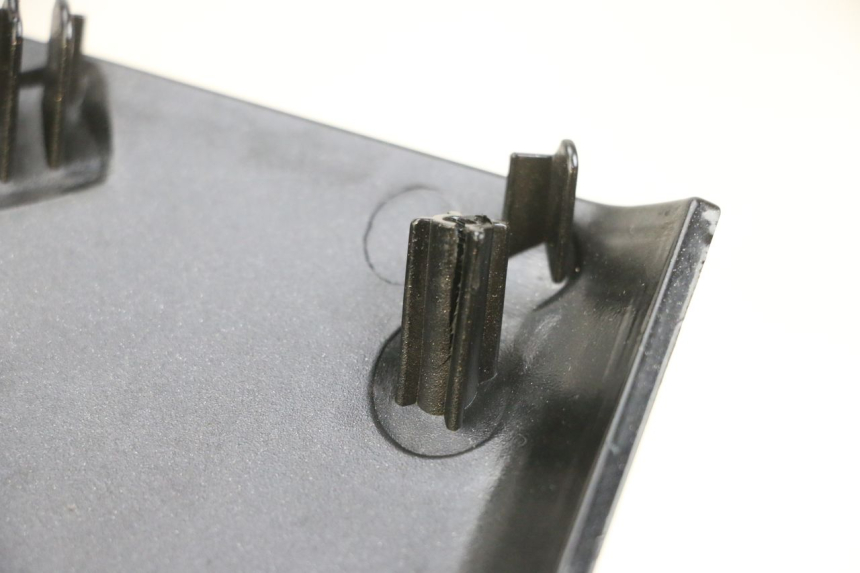 photo de LOWER FRONT FAIRING PIAGGIO MP3 LT 400 (2007 - 2012) - Component detail