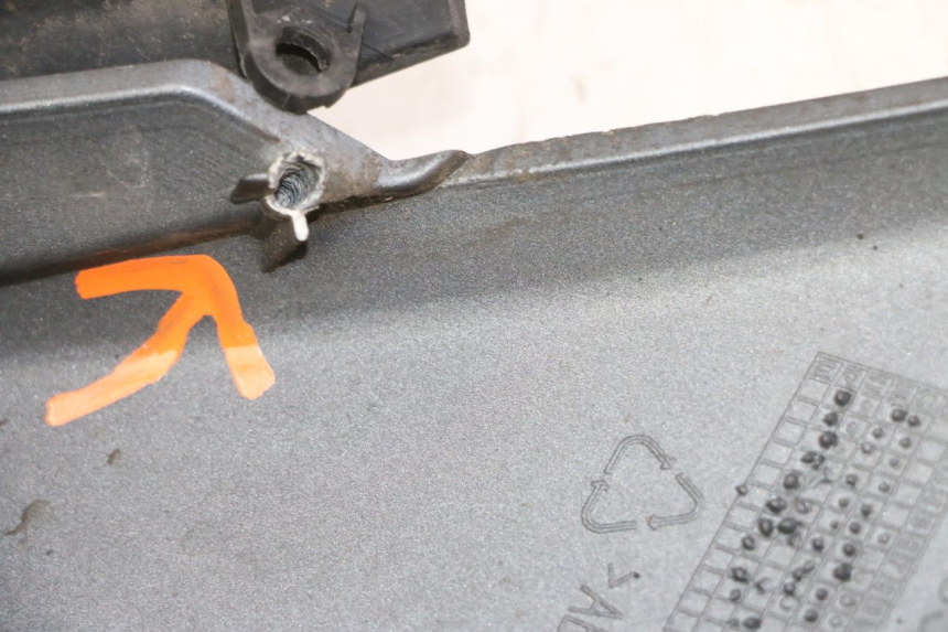 photo de LOWER FRONT FAIRING  PIAGGIO MP3 500 (2011 - 2015)