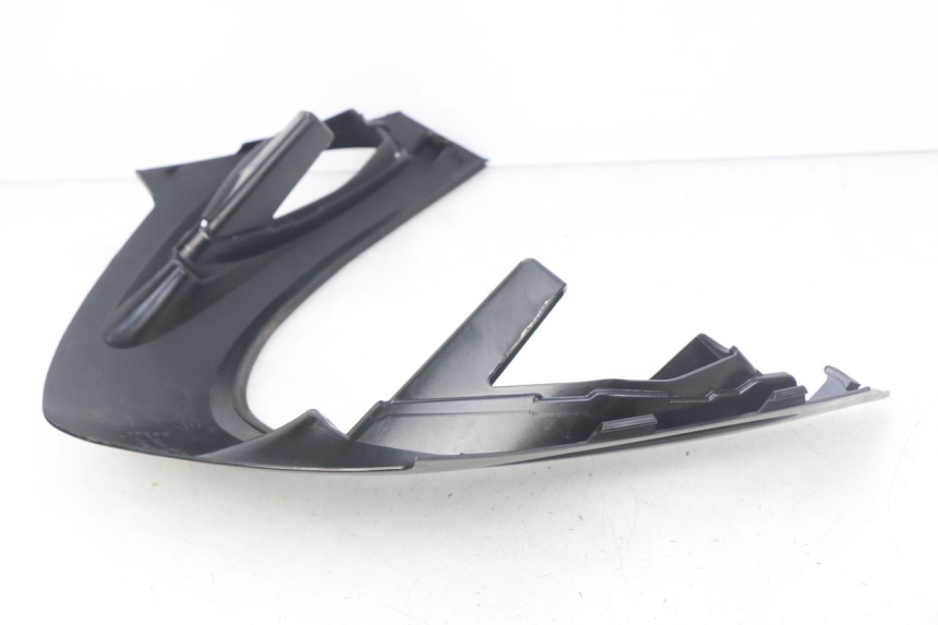 photo de LOWER FRONT PANEL SUZUKI UH BURGMAN 125 (2002 - 2006)