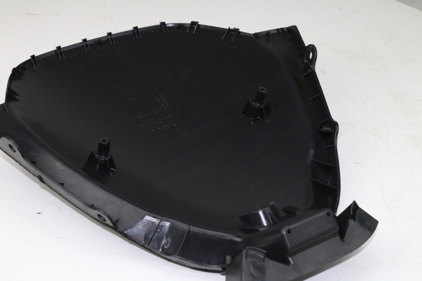photo de INNER FRONT FAIRING SUZUKI AN BURGMAN 400 (1999 - 2005)