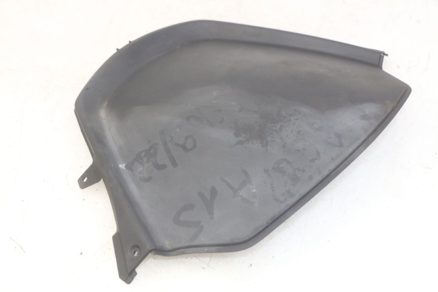 photo de INNER FRONT PANEL PIAGGIO MP3 RL 250 (2007 - 2010)