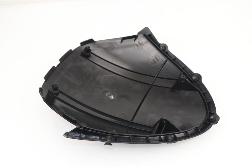 photo de INNER FRONT PANEL SUZUKI UH BURGMAN 125 (2002 - 2006)