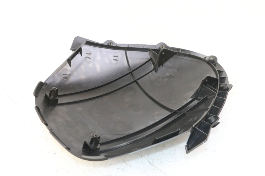 photo de INNER FRONT PANEL SUZUKI UH BURGMAN 125 (2002 - 2006)