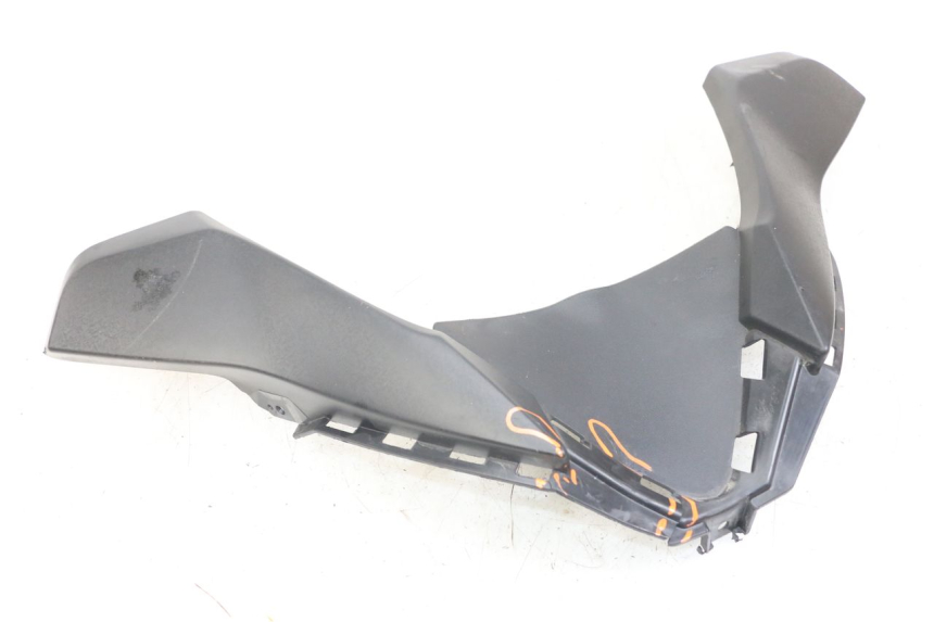 photo de INNER FRONT PANEL YAMAHA XMAX X-MAX ABS 125 (2017 - 2020)