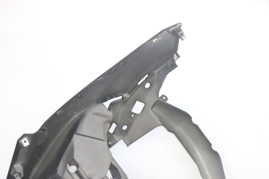 photo de FRONT FAIRING PIAGGIO MP3 HPE 300 (2019 - 2026) - Additional view of the item