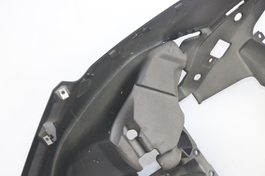 photo de FRONT FAIRING PIAGGIO MP3 HPE 300 (2019 - 2026) - High-resolution close-up