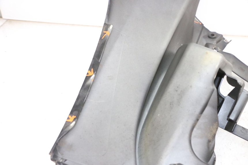 photo de FRONT FAIRING PIAGGIO MP3 125 (2006 - 2014)