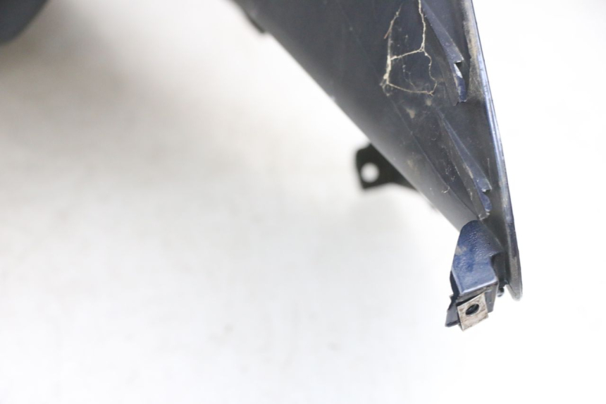 photo de FRONT FAIRING PIAGGIO MP3 RL 250 (2007 - 2010) - High-resolution close-up