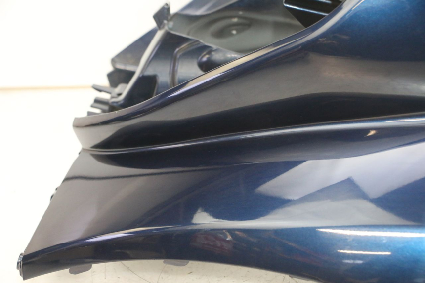 photo de FRONT FAIRING PIAGGIO MP3 RL 250 (2007 - 2010) - Component zoom