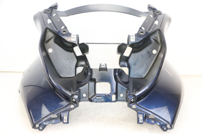 photo de FRONT FAIRING PIAGGIO MP3 RL 250 (2007 - 2010) - Technical close-up