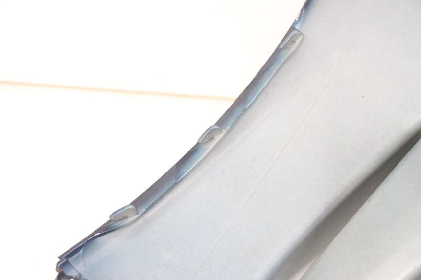 photo de FRONT FAIRING PIAGGIO MP3 RL 250 (2007 - 2010) - Product overview