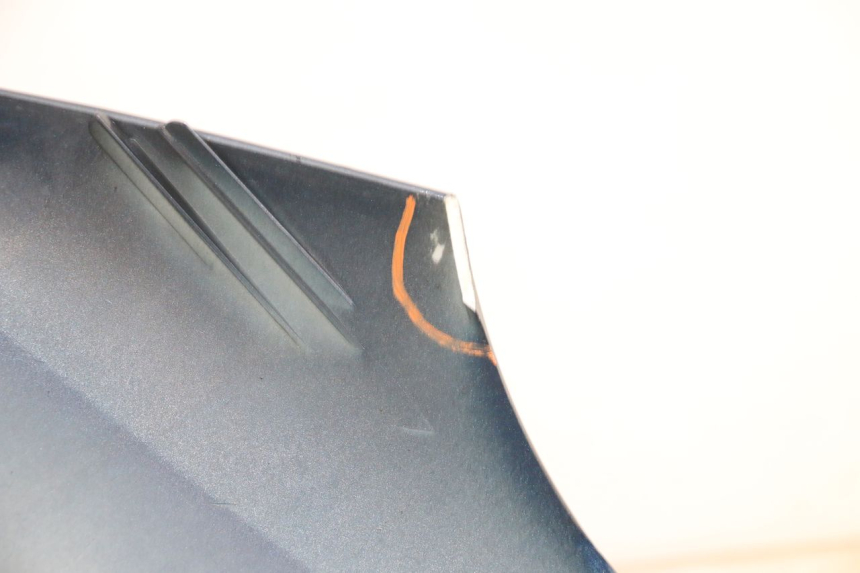 photo de FRONT FAIRING PIAGGIO MP3 RL 250 (2007 - 2010) - Fixing points details