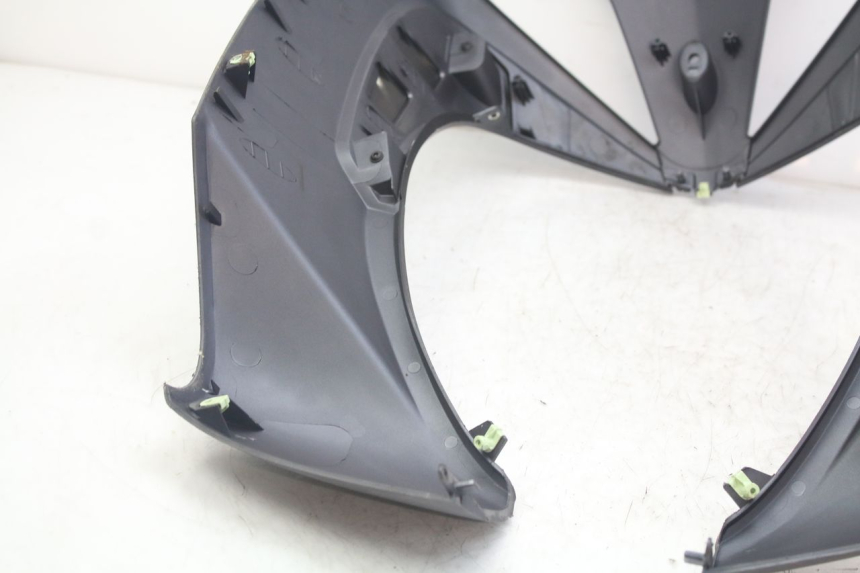 photo de FRONT FAIRING PEUGEOT GEOPOLIS RS 125 (2007 - 2009)