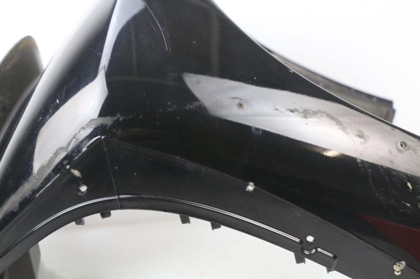 photo de FRONT FAIRING PIAGGIO BEVERLY 125 (2001 - 2004)